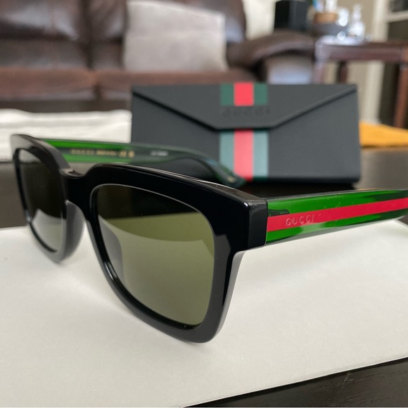 Brand new sunglasses - Picture 3 of 7